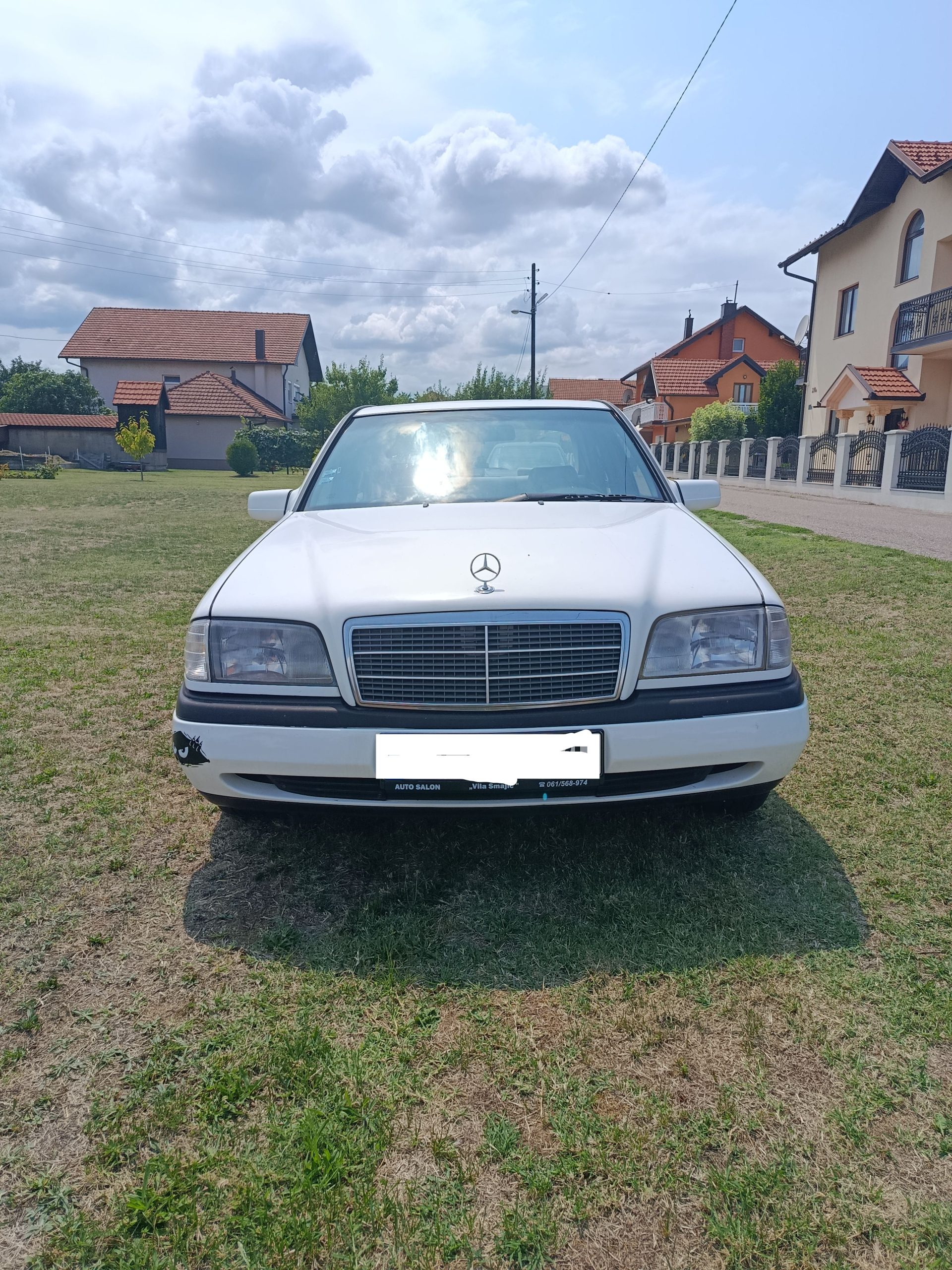 MERCEDES C200 TOP STANJE!