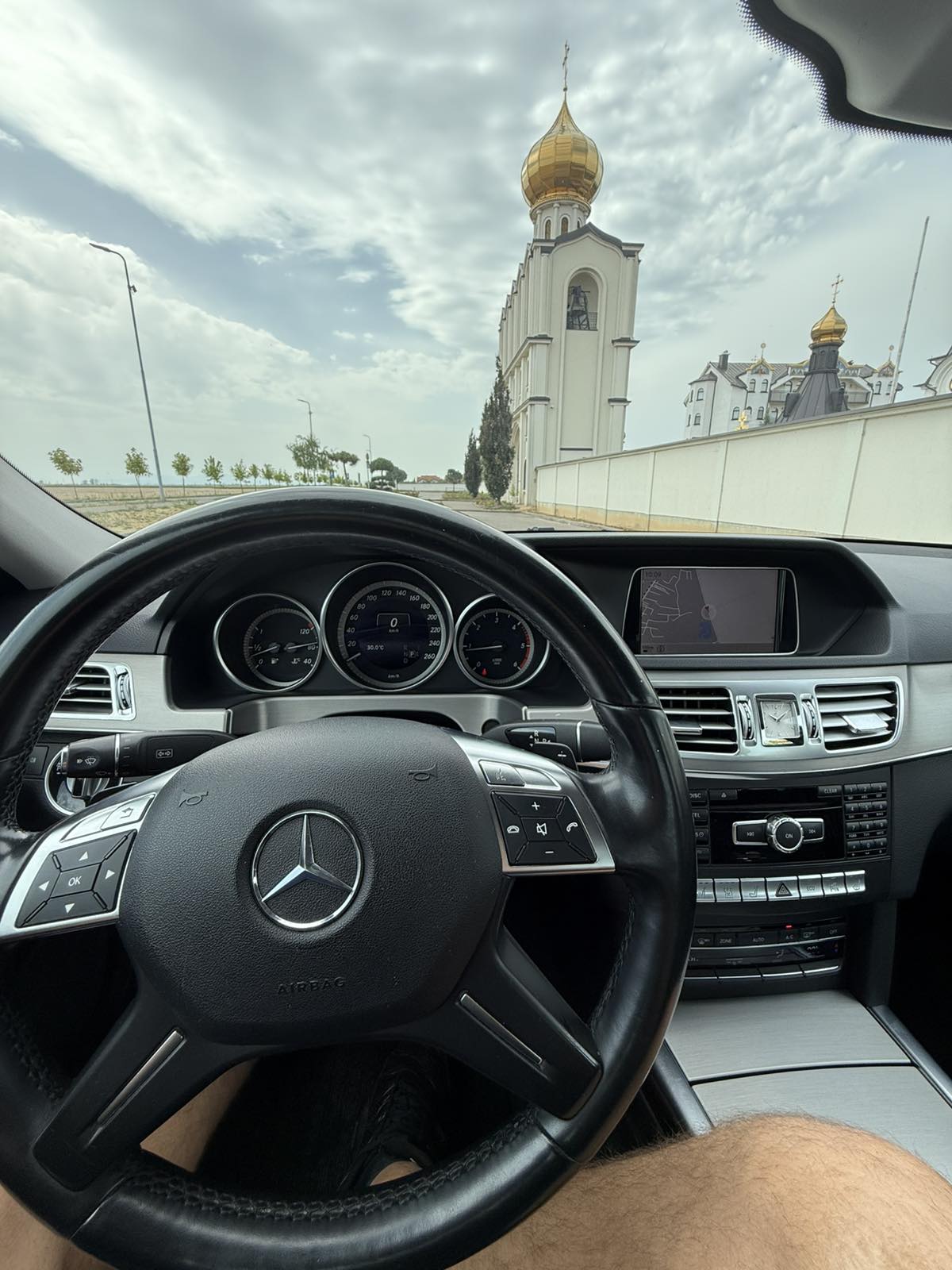 MERCEDES-BENZ E250 065/522-515