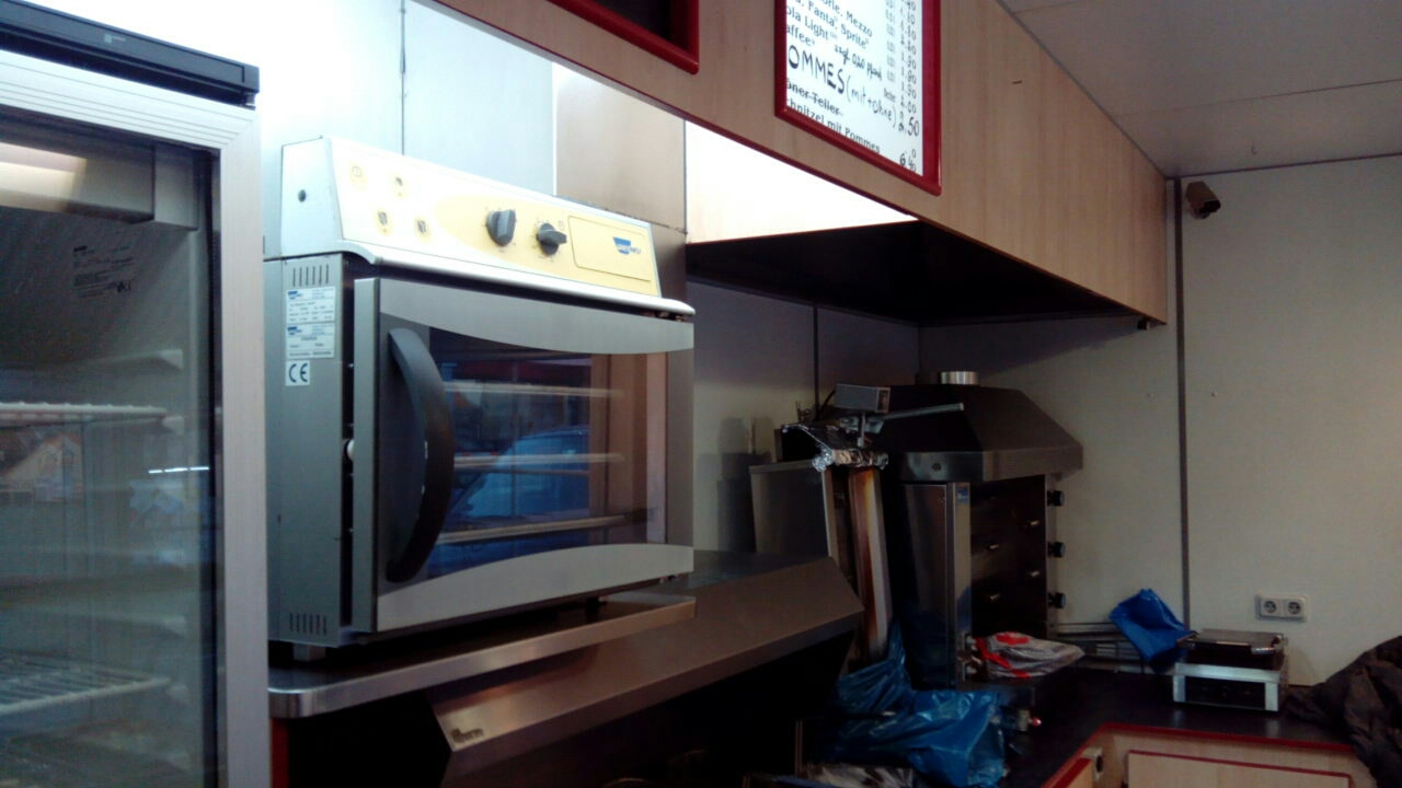 Montazni objekat za brzu hranu -imbiss.