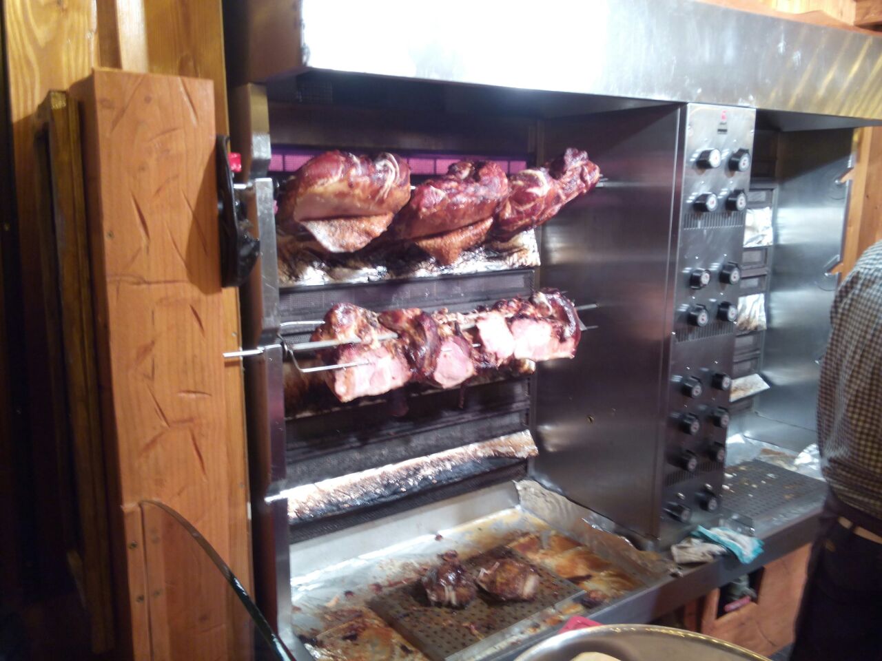 Montazni objekat za brzu hranu -imbiss.